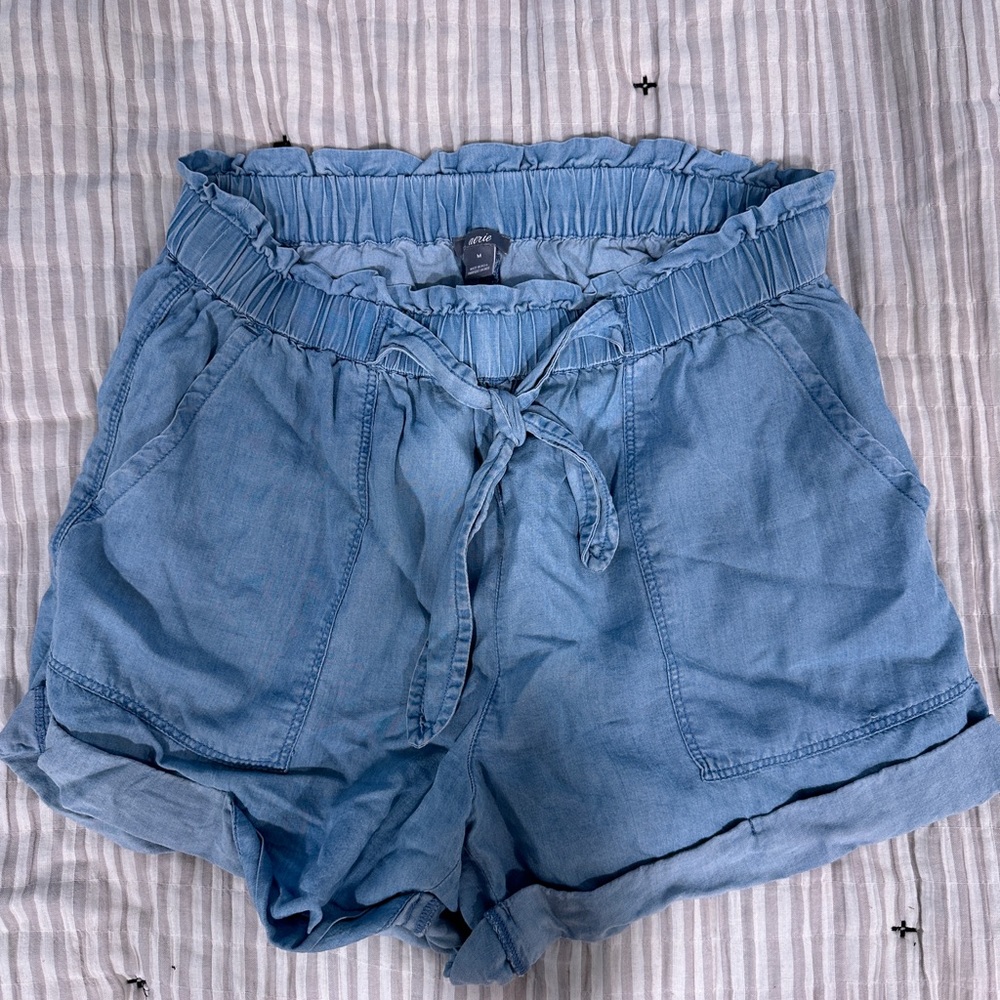 Aerie shorts // size medium // light blue